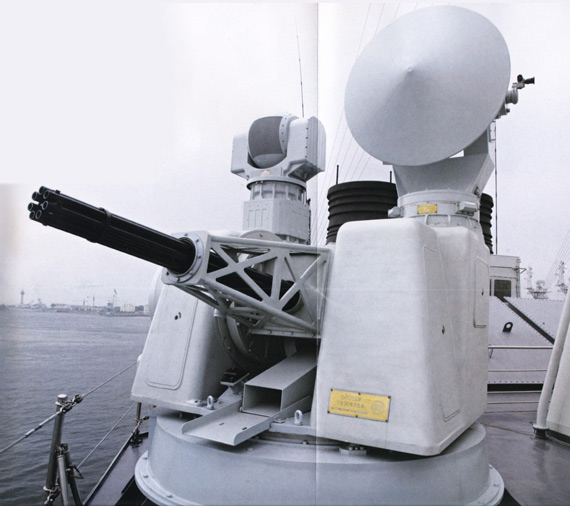 图文中国海军战舰装备的7管近防炮