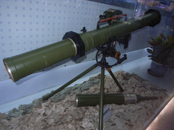 图文国产98式120毫米反坦克火箭筒