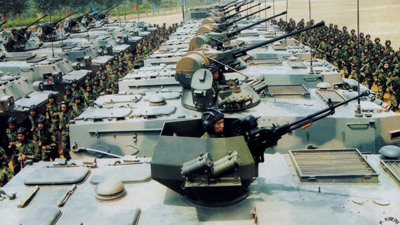 解放军装甲部队图片