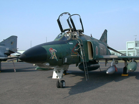 f-4ej战机即将到达寿命期限日本防卫省最近计划制造新一代隐形战斗机