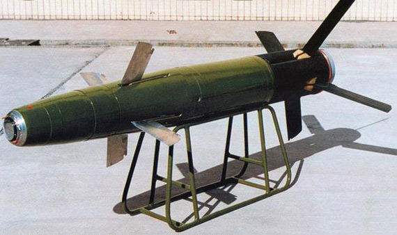 图文:中国新型末制导炮弹