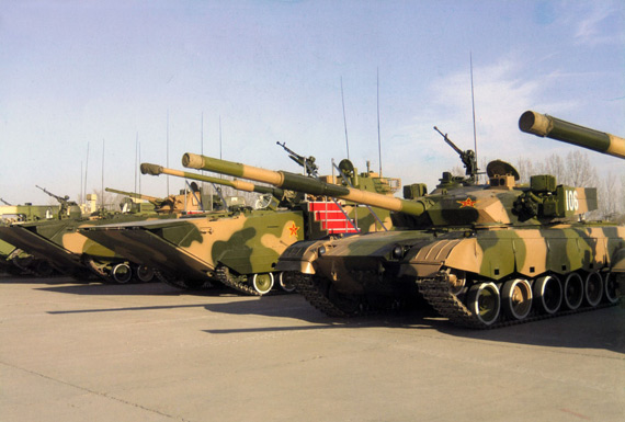 图文中国96改主战坦克和新型装甲车