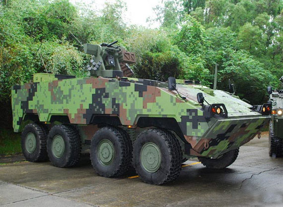 图文:采用数码迷彩的台湾云豹装甲车