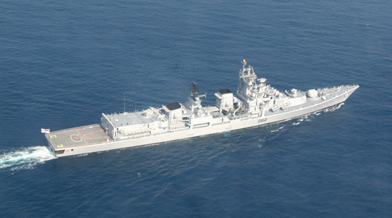 图文:印度海军列装的国内组装的德里级驱逐舰