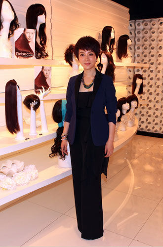 陈数亮相Rebecca首届假发艺术节引领真我风潮