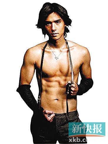 吴彦祖不甘示弱微博还以颜色