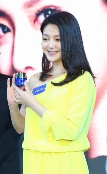 大S为其代言产品站台