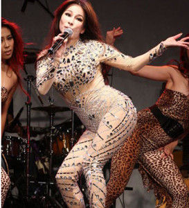 温岚版，身材欠佳。