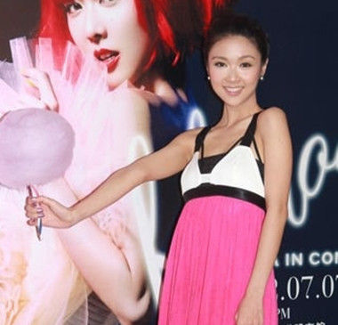 薛凯琪称走不起性感路线