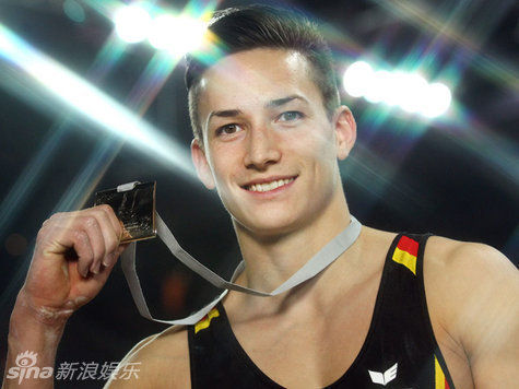 精致外貌令众人倾倒