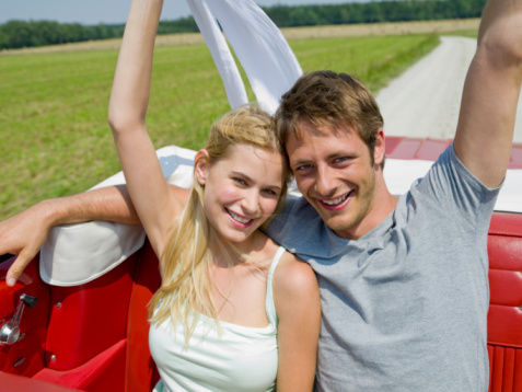 撒娇吃醋 恋爱不同时期对付男友的8招