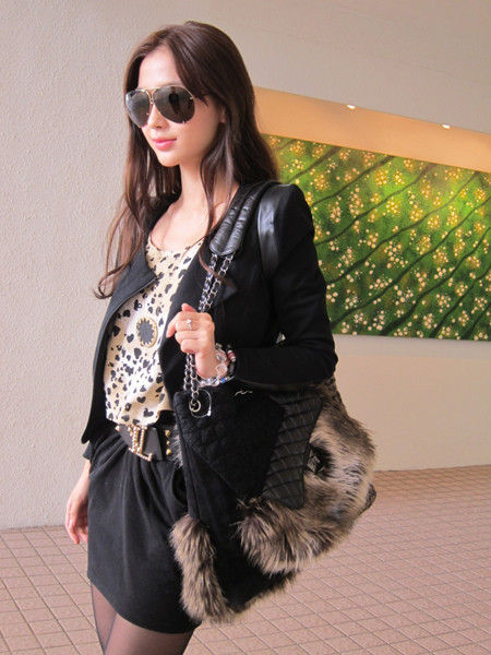 点击图片进入下一页