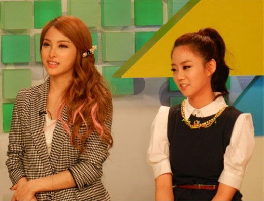 具荷拉美貌排名第四，整形医生称不自然。