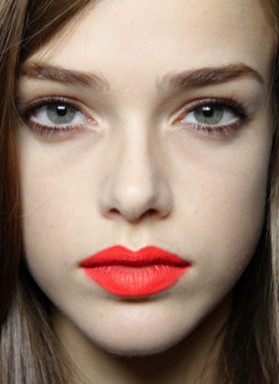 痔疮膏去眼袋，有效还是有害。