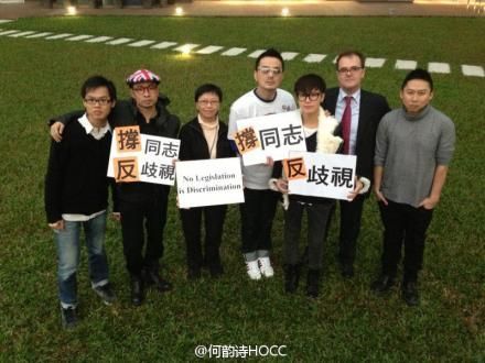 大爱同盟组织成员合影