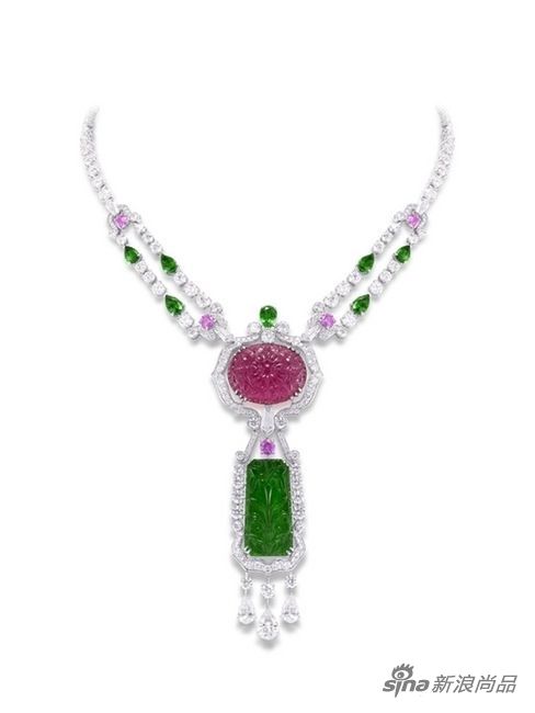 以其他宝石衬托祖母绿的设计作品