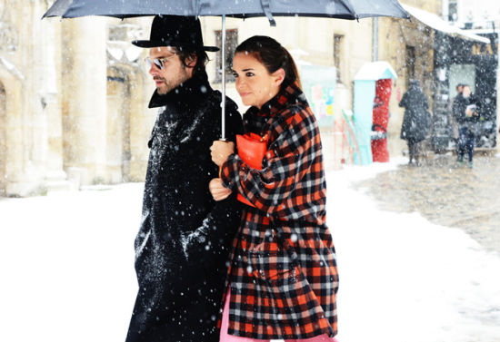 点击图片进入第一页