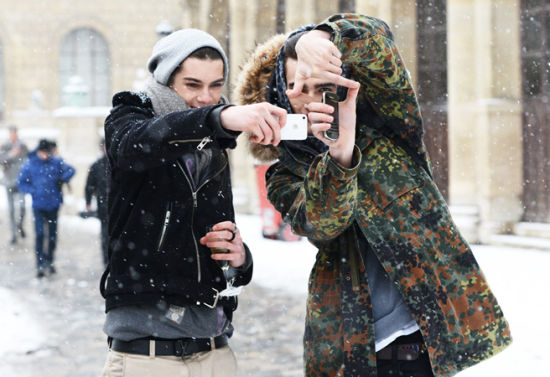 点击图片进入第一页