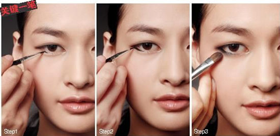 上下眼线呼应凤眼要添神采