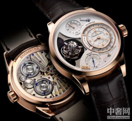 　　Duomtre Sphrotourbillon双翼立体双轴陀飞轮