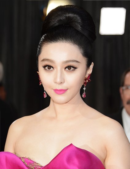 范冰冰奥斯卡红毯妆容