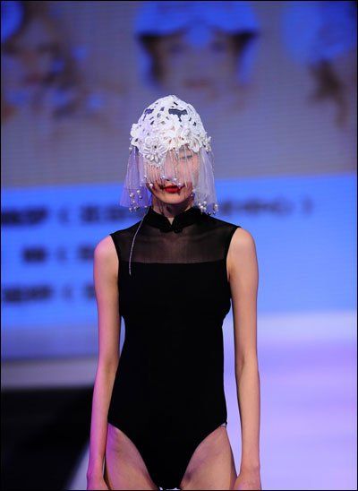 海内外设计者的帽饰作品齐聚决赛秀现场