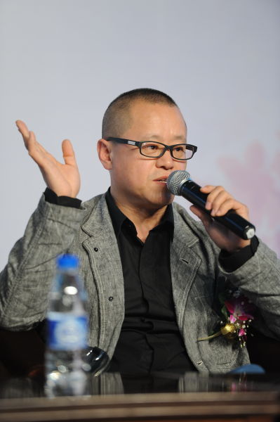 中国十佳时装设计师  陈闻