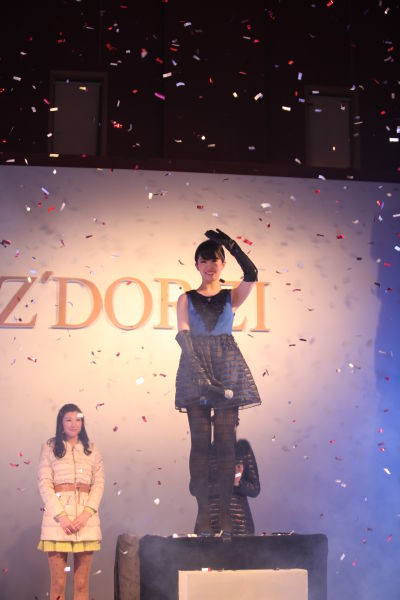 卓多姿代言人刘亦菲闪亮登场