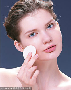 Step3：粉扑轻轻按压