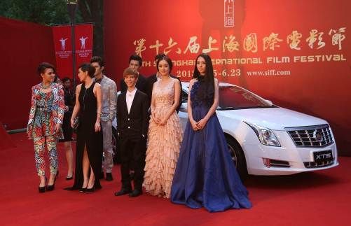 由郭敬明编导的《小时代》剧组集体亮相，杨幂成为全场焦点