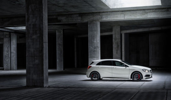 奔驰A45 AMG