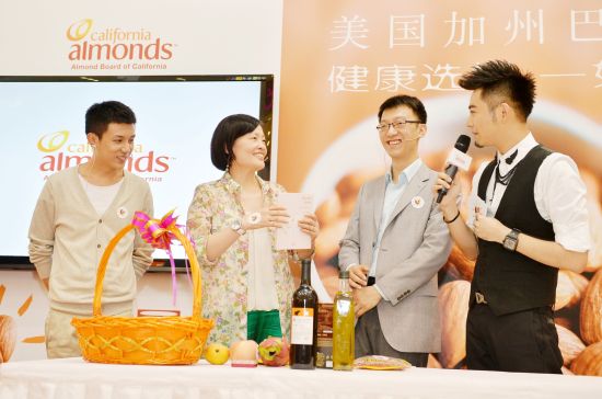 资深时尚生活家金韵蓉、知名营养师顾中一和美容专家张人之共同打造美国加州巴旦木健康大礼包