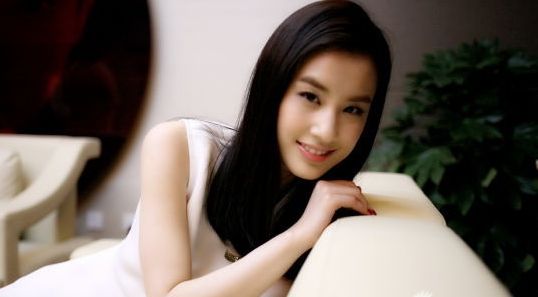 黄圣依接受采访