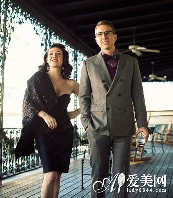 看到任何陌生的漂亮女人就来神，想尽办法去追