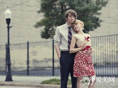 女人败家，男人才会努力赚钱