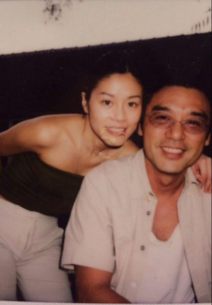 范姜晒夫妻合影为钟镇涛庆生秀恩爱