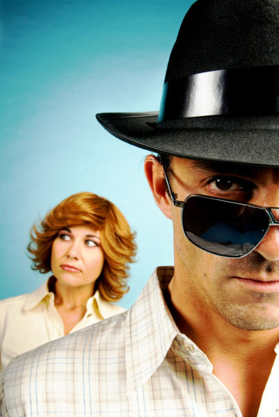 老汉替儿聊来女友强迫洞房