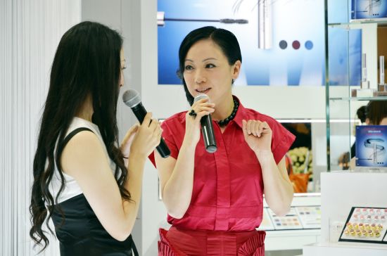 希思黎中国区总经理彭嘉颖小姐致辞