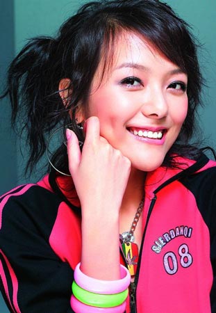 组图明星发型女主播杨乐乐16款甜美发型