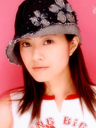 组图:明星发型 徐怀钰17款发型清纯变冷艳(8)