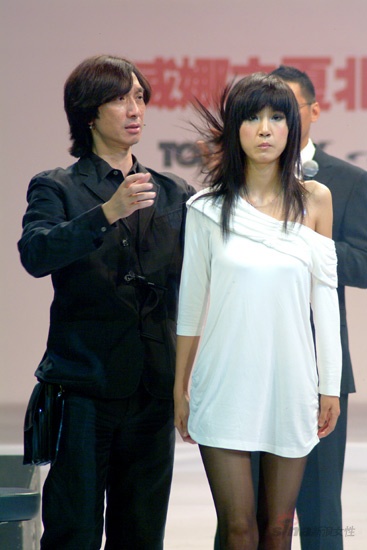 组图:经典与幻想 2007主打趋势美发秀(10)