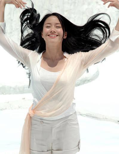 组图:明星疯狂代言大pk之殿堂级美丽代言人林嘉欣