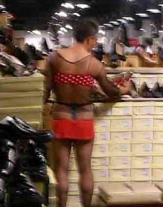 销魂的背影(图片来源：网络)