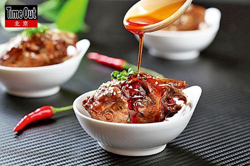 麻辣兔头也是盐帮菜一大经典菜。