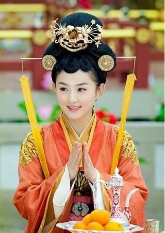 赵丽颖郑爽少女时代杨幂李小璐 女星整容前后照曝光/图