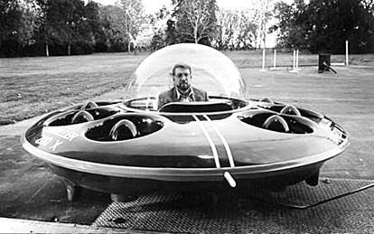 个人飞碟08年估计上市:售价9万美元(组图)