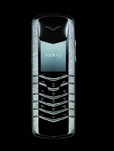全球限量100部 vertu手工定制级晶钻手机(组图)(2)