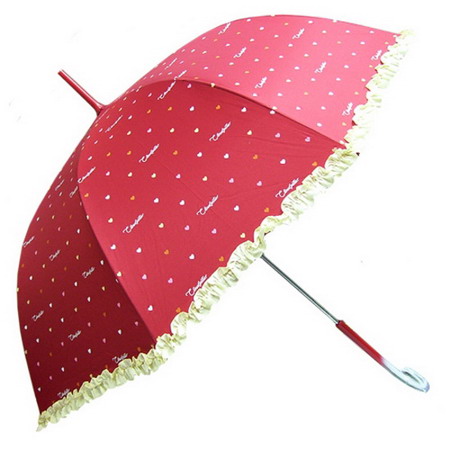 组图:漂亮花伞撑起雨中情趣(6)