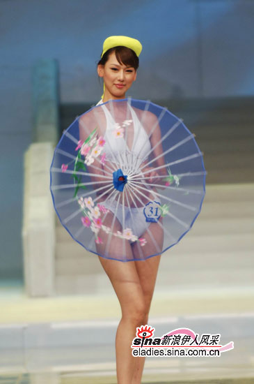 北京新丝路模特 泳装图片