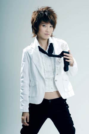 人气超女黄雅莉刘力扬助阵超蜜上海站点(组图)